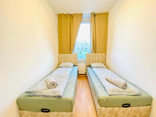 Comfortable 5BR Apt Well Connected Location, Wiedeń