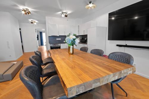 Luxus im Zentrum für 6 Personen! 3 Zimmer, Balkon, WLAN, Parkplatz, Dresden (Foto 10)