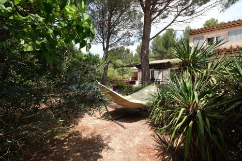 magnificent detached villa with heated swimming pool and jacuzzi, in aureille, in the alpilles – 8 people - Accommodation - Aureille