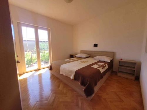 Apartment in Starigrad-Paklenica 6806 - image 13