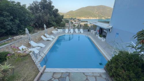 . Ponti Beach Hotel