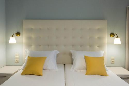Standard Two-Bedroom Apartment image 3
