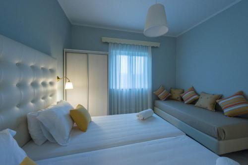 Standard Two-Bedroom Apartment image 4
