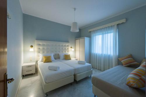 Standard Two-Bedroom Apartment image 5