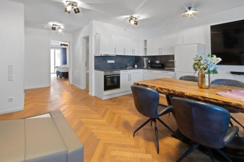 Luxus im Zentrum für 6 Personen! 3 Zimmer, Balkon, WLAN, Parkplatz, Dresden (Foto 8)