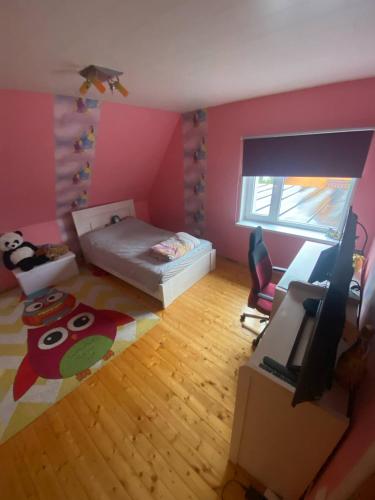 Parnu joe laheduses asuv maja perele in Ulejoe