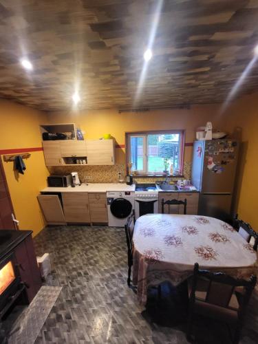 Parnu joe laheduses asuv maja perele in Ulejoe