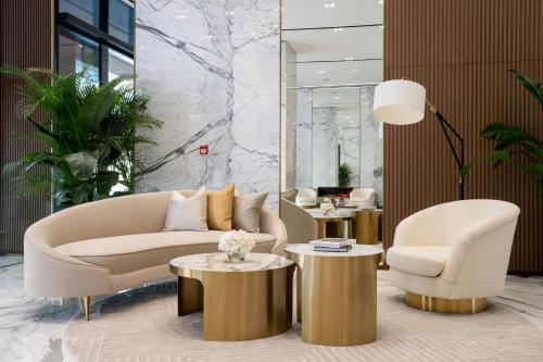 bnbme | Trillionaire Residences | STUDIO - image 11