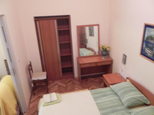 Studio with Sea View image 9