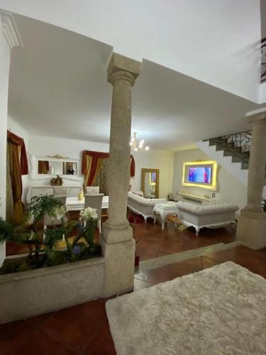 Lux House in 帕科斯費雷拉