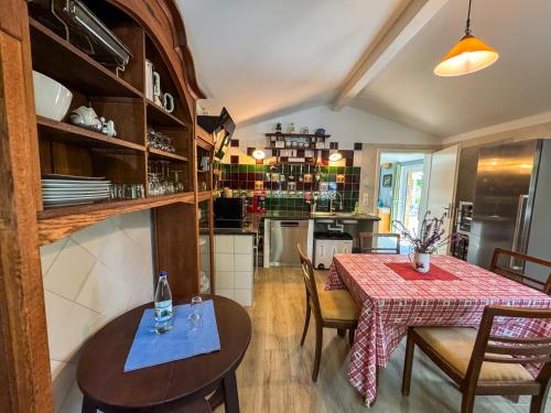 مطبخ, Ferienhaus Esswiese in Ettersbergsiedlung