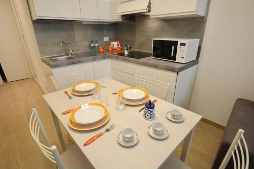UNYCA - Cozy Apartment Near Santa Maria Novella, Florence