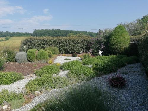 Dārzs, Chez Prunette in Les Lèves-et-Thoumeyragues