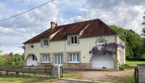 Viesnīcas āriene, Lac De Lumiere. Relax with rural lakeside living in Herry
