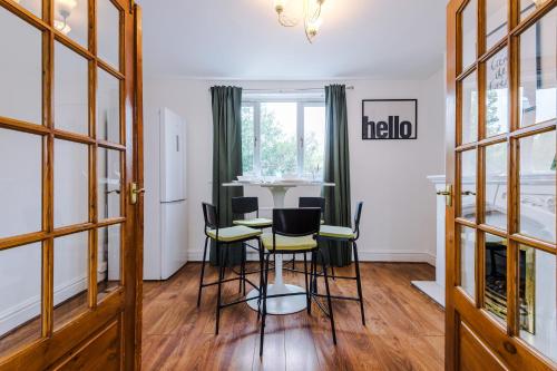 Driveway Stunning 3Bedroom Home In Withington, Manchester (fotografie 9)