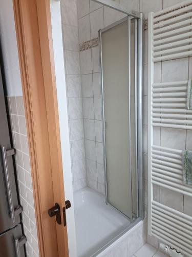 Eastside - Privatzimmer in geteilter Wohnung mit Gemeinschaftsbad, Stuttgart (photo 10)