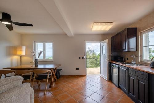Cocina, Casa Moinho by Olala Homes in Santiago do Cacem