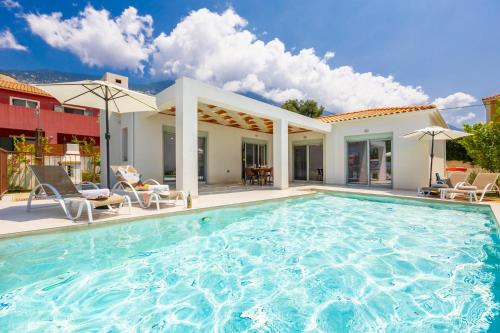 Villa Kira 1