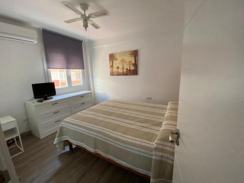 Apartamento Cerca Aeropuerto, FERIA, metro ,bus, Málaga