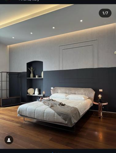 1 king bed, 1 sofa bed