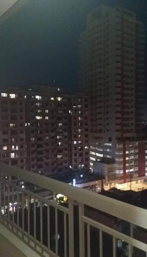 Peaceful City View Condo for Rent in Quezon City, Manila (foto 7)