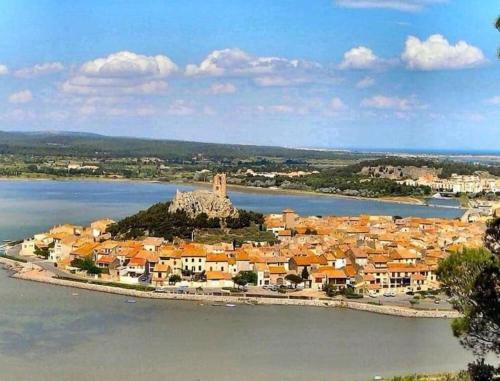 Au cœur du village de Gruissan in 格呂伊桑市中心