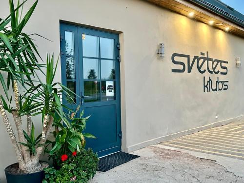 Viesnīcas āriene, Svētes klubs (Svetes klubs) in Jelgava