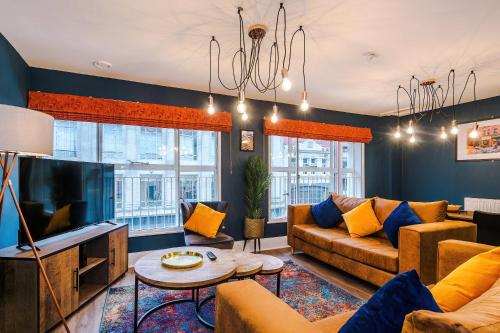 The Definition Apartment in the Northern Quarter by Rest&Recharge, Манчестер