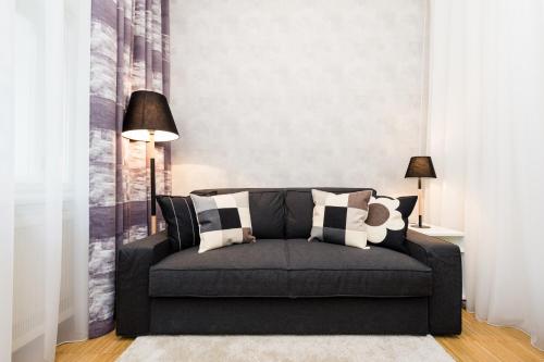 One-Bedroom Apartment 45 image 9