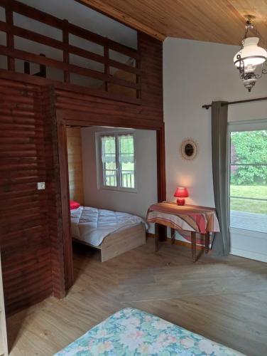 Chalet des Prés de la Fontaine (Chalet des Pres de la Fontaine) in แซ็ง-โซแวร์-ออง-ปุยแซย์