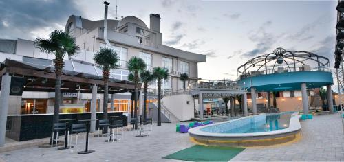 Hotel Bella Nella - main image