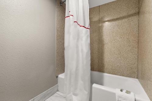Superior King Room Non-Smoking image 10
