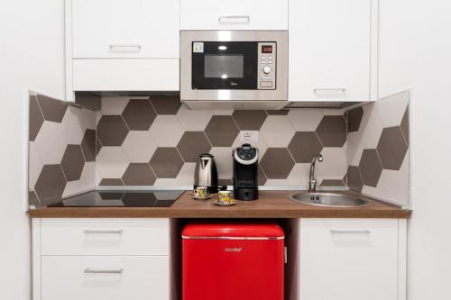 Jhonny's Apartment Near Vatican 3 bedroom's, Рим (фото 2)