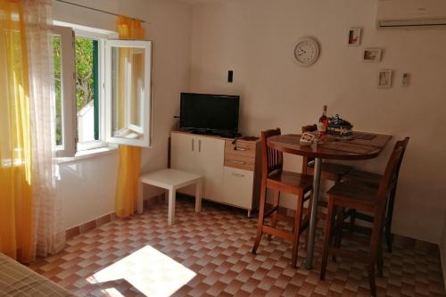 Apartments by the sea Pag - 24596 - image 5