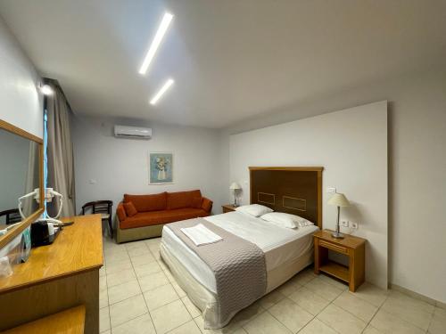 King Room with Spa Bath