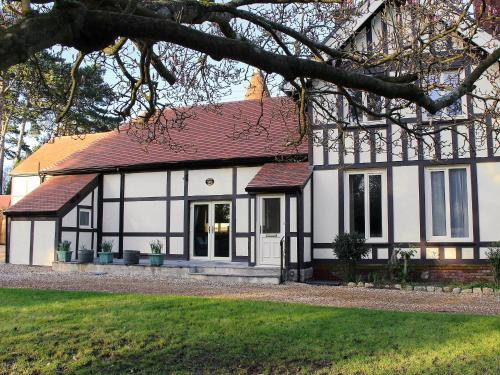 Hotellet från utsidan, Bodwen Corner Cottage in Wootton Bridge