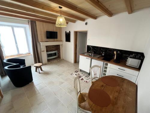 Maison du Bonheur in Vouille