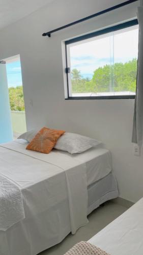 1 double bed, 2 twin beds