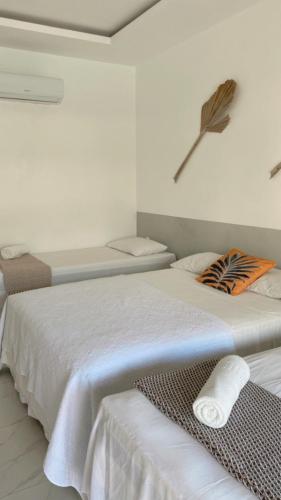 1 double bed, 1 twin bed