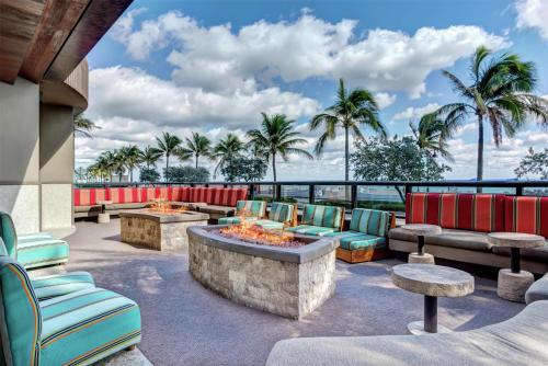 Restaurant, Beach House Fort Lauderdale, a Hilton Resort in Fort Lauderdale City Center