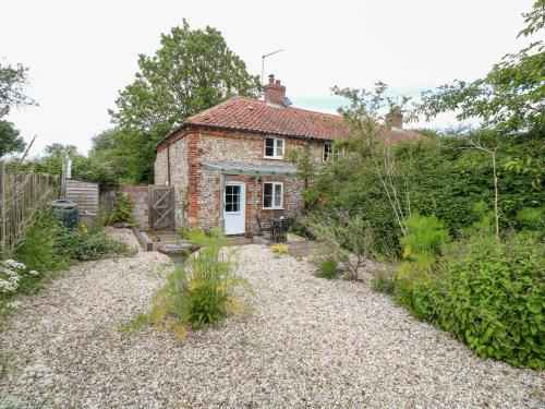 Broom Cottage King's Lynn - image 12