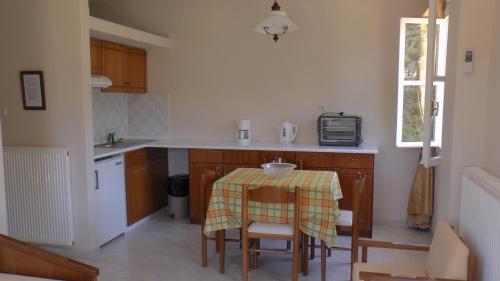 Captain's Apartments - image 13