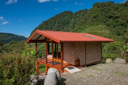 Cabañas Las Nubes (Cabanas Las Nubes) in Cosanga