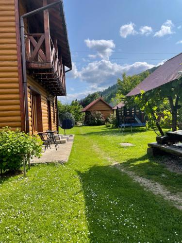 Mandrivnyk in Mykulychyn