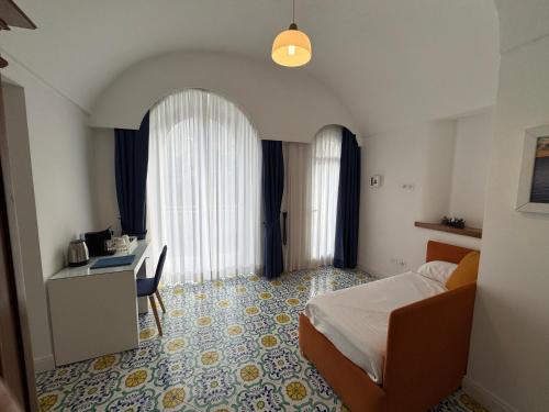 Suite with Terrace image 4