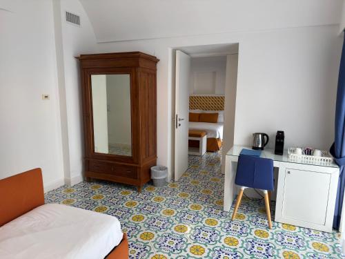Suite with Terrace image 6