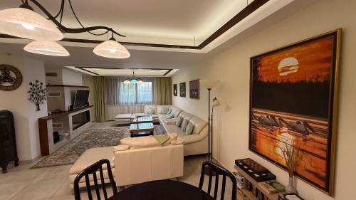 設施, Holbina Trei Bibani - Delta Dunarii in 多瑙瓦圖爾德喬斯