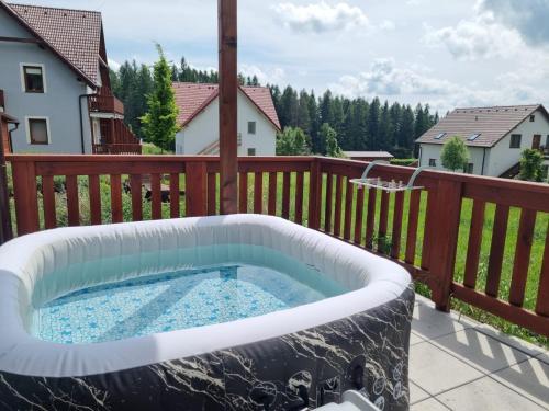 Karstais baseins, Apartmán Felix (Apartman Felix) in Václavov u Bruntálu