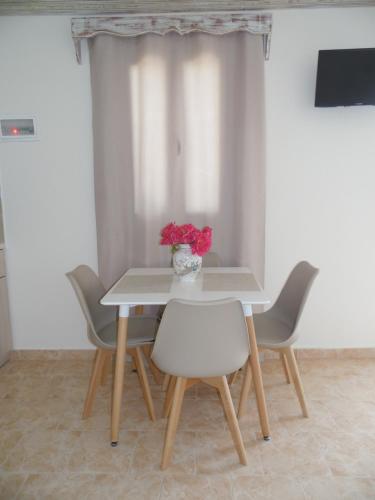 Irini Studios, Arkasa (foto 8)