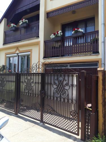 Exterior view, Liliapartman in Hajduboszormeny